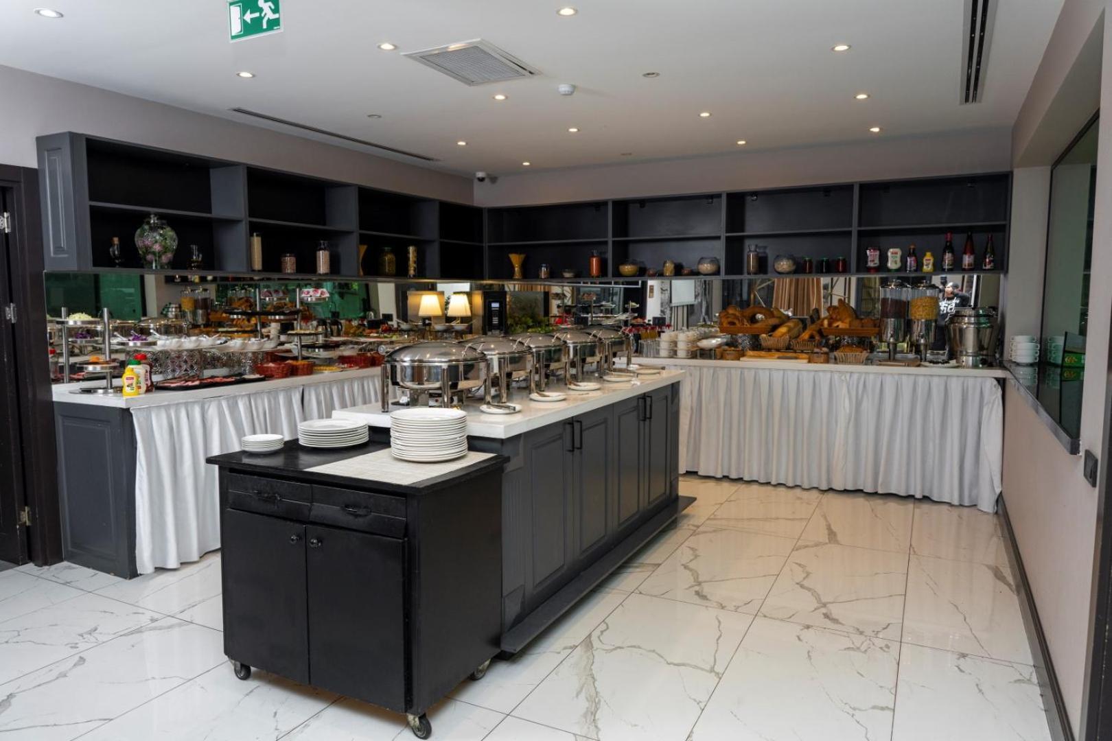 Port Rivoli Hotel Baku Luaran gambar